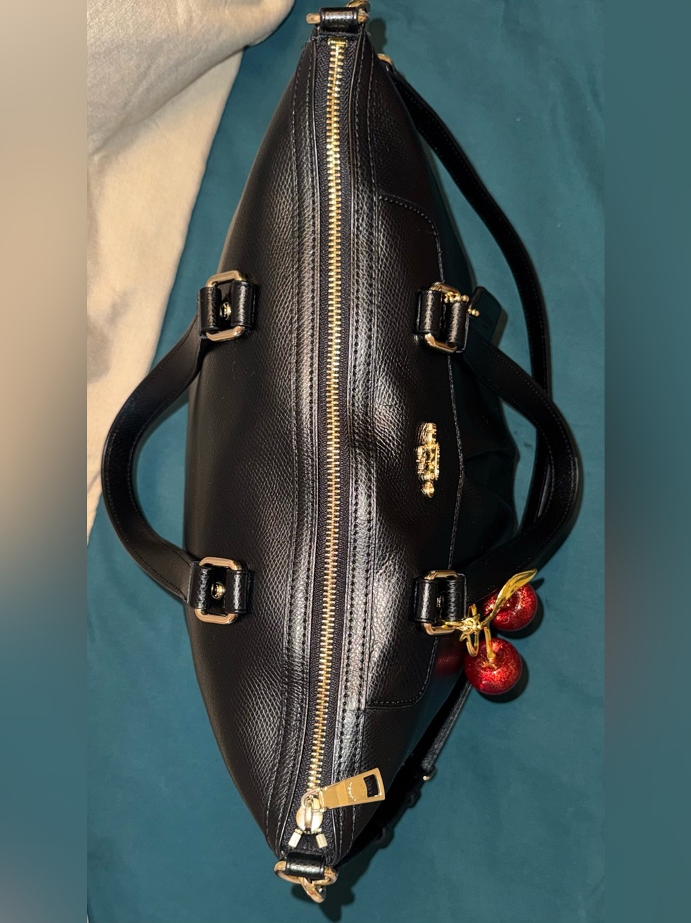 Coach F34680 Pleat Tote in Black Crossgrain Leather - Picture 6 of 15